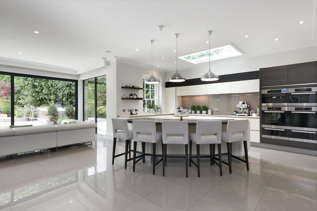 Additional image 6 of 8 bed detached house for saleMonks Close, Ascot, Berkshire SL5