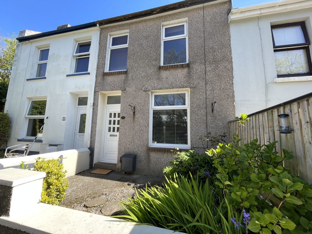 2 bed terraced house to rentLinden Grove, Douglas, Isle Of Man IM2