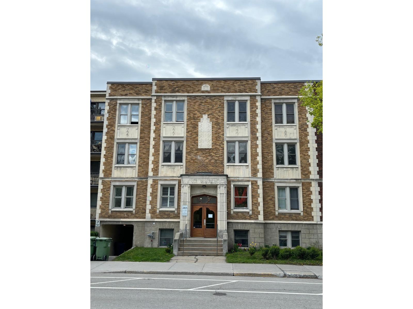 2815 Boul. Édouard-Montpetit