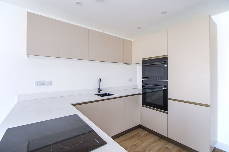Additional image 6 of 2 bed flat for sale9 Windsor Gardens, Windsor Road, Penarth CF64