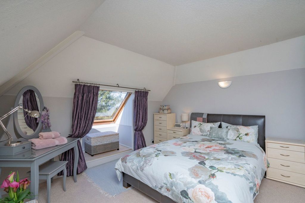 Additional image 15 of 3 bed flat for saleWest Malvern Road, Malvern, Worcestershire WR14