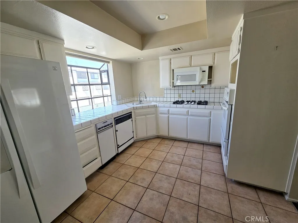 Additional image 30 of 7650 Topanga Canyon Blvd, Canoga Park, CA 91304