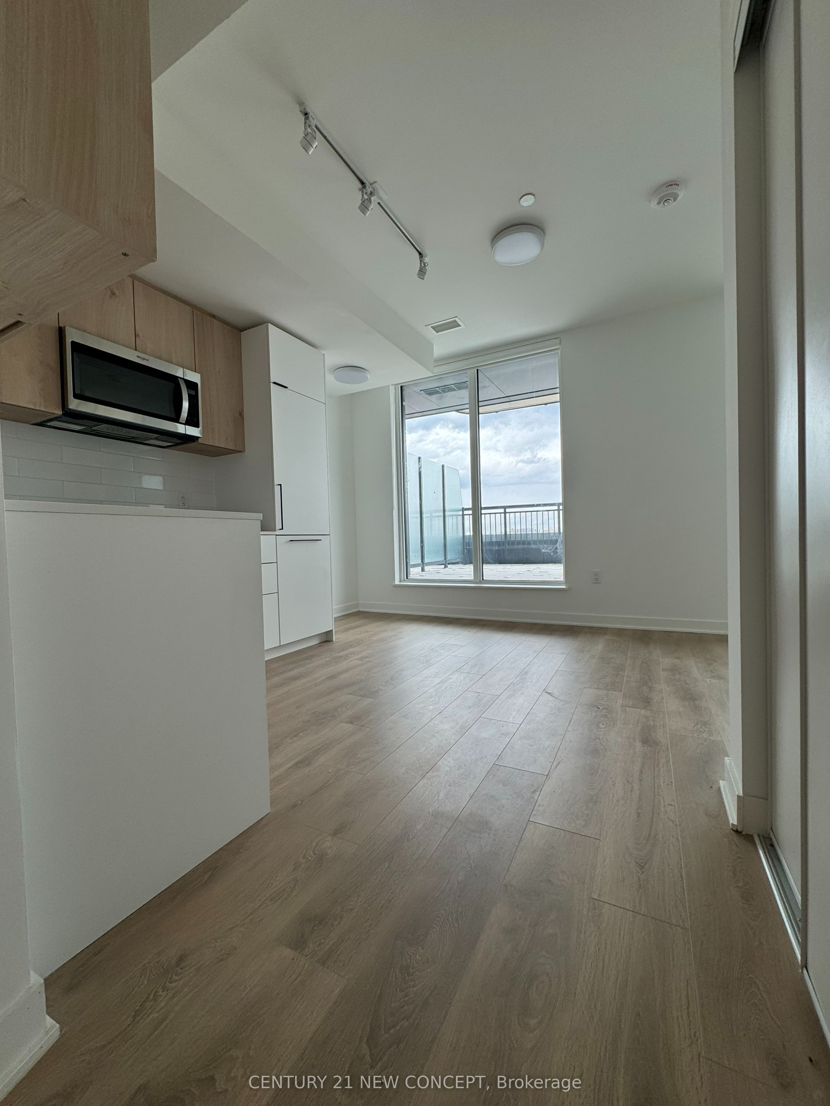 Additional image 3 of 814-1185 Dupont Street, Toronto, ON, M6H 0G5