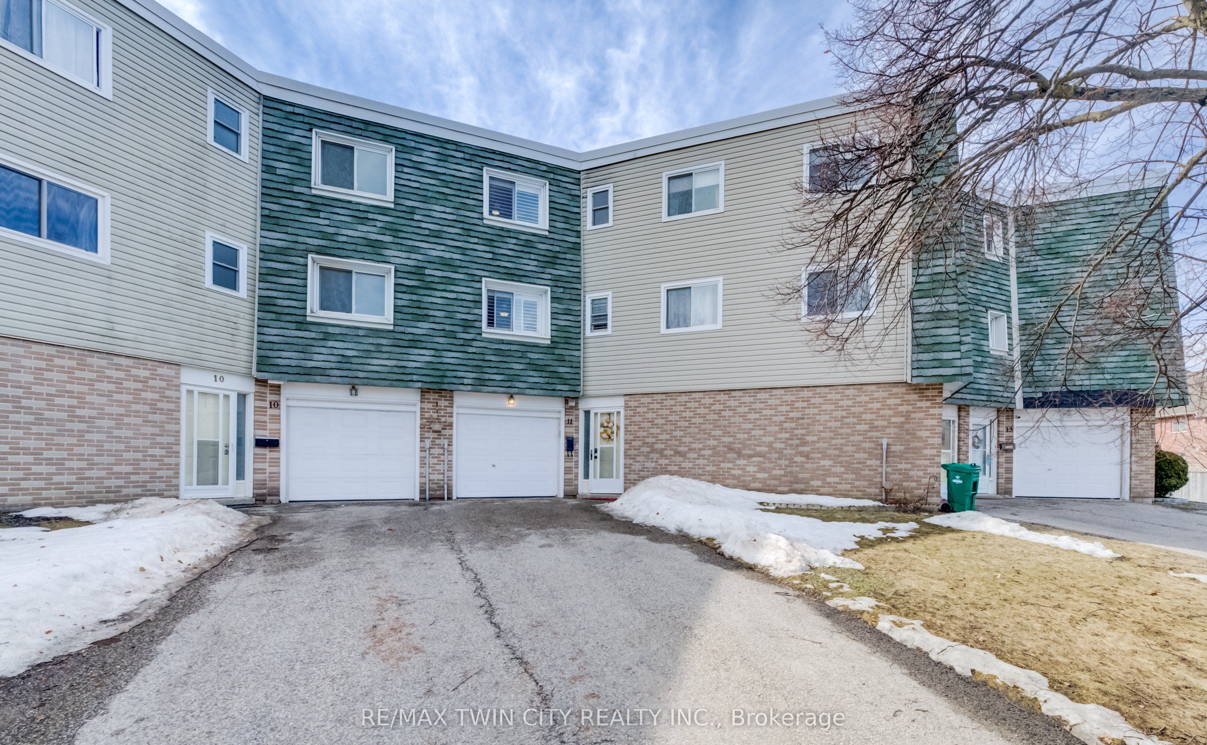 Additional image 2 of 11-60 Elmsdale Drive, Kitchener, ON, N2E 2G4