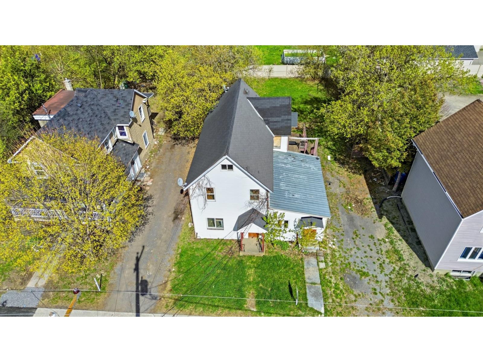 49 Rue St-Antoine
