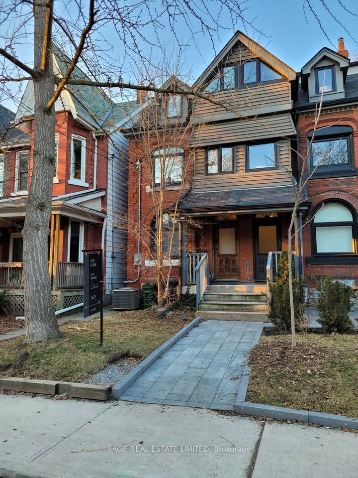 Upper-108 Pearson Avenue, Toronto, ON, M6R 1G5