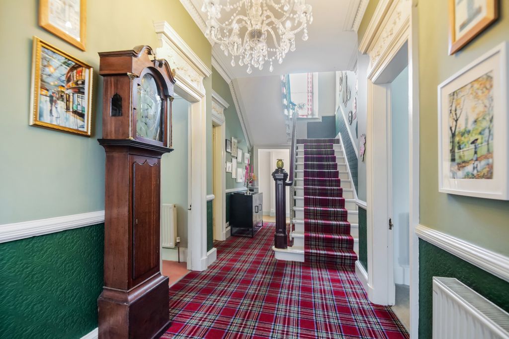 Additional image 2 of 5 bed semi-detached house to rentAlbert Drive, Glasgow G41