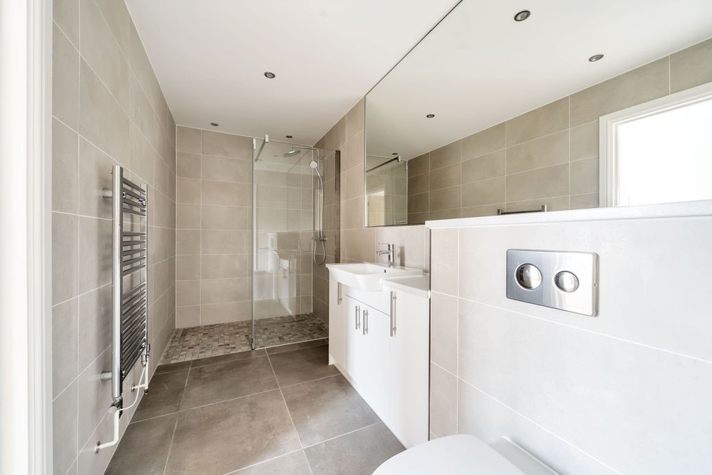 Additional image 11 of 2 bed cottage to rentPolo Drive, Lime Tree Village, Rugby CV22