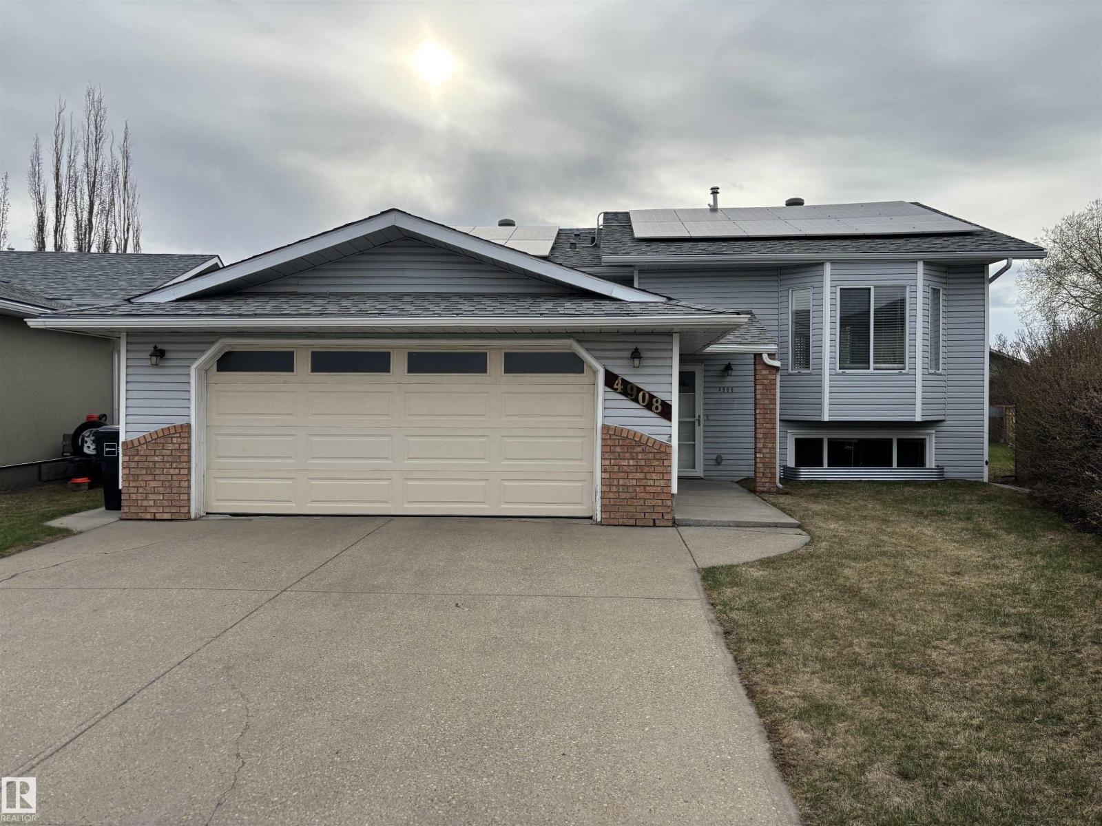 4908 17 Avenue NW, Edmonton, AB, T6L2Y7