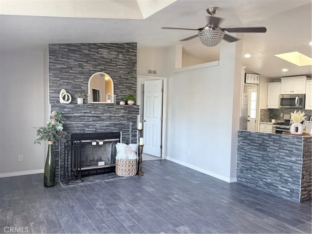 Additional image 5 of 1855 Riverside Dr Unit 405, Ontario, CA 91761