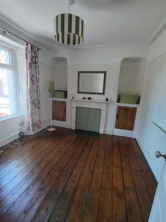 Additional image 3 of 3 bed terraced house to rentRobinson Street, Llanelli SA15