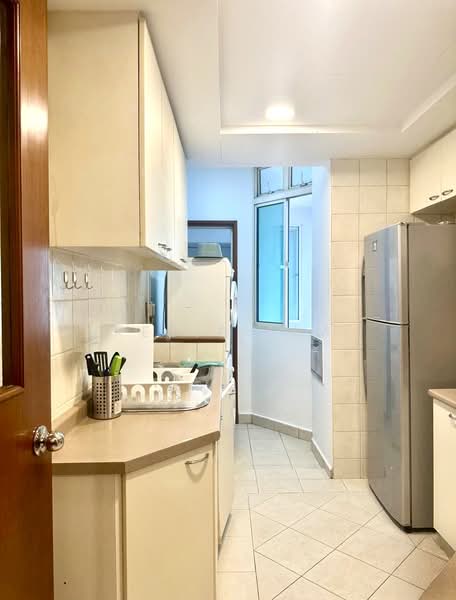 Additional image 11 of 175 Bencoolen Street