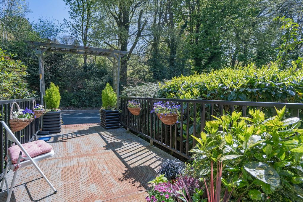Additional image 20 of 3 bed flat for saleWest Malvern Road, Malvern, Worcestershire WR14