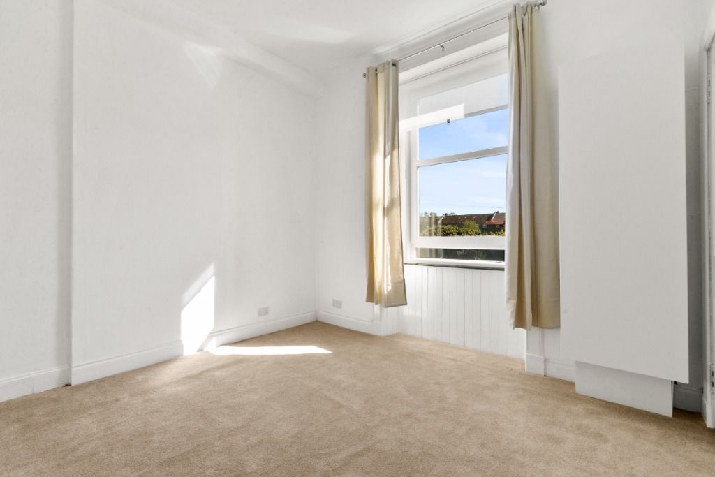 Additional image 10 of 2 bed flat to rentGlasgow Road, Dumbarton, West Dunbartonshire G82