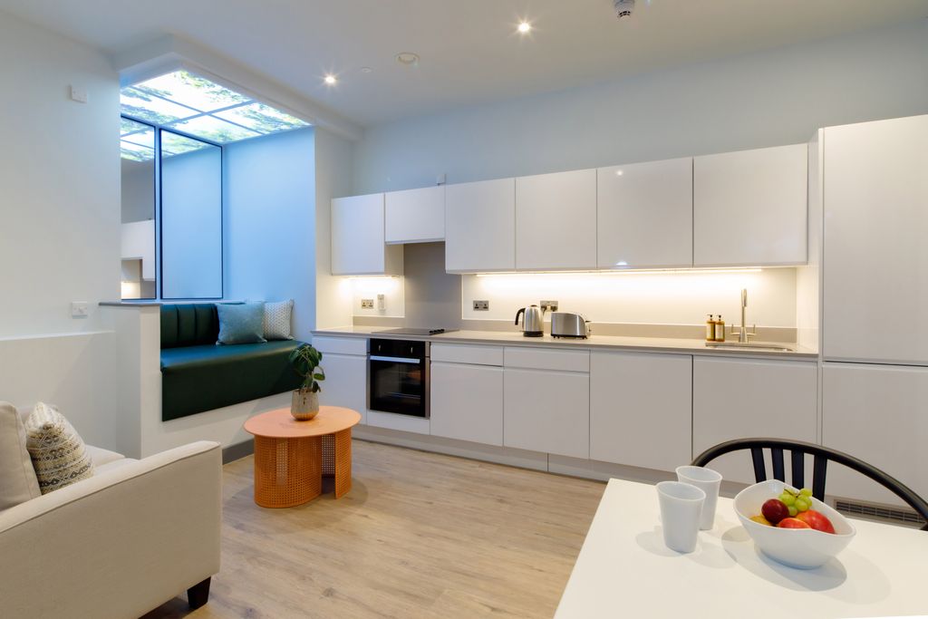 Additional image 4 of 3 bed shared accommodation to rentPark Street, Bristol BS1