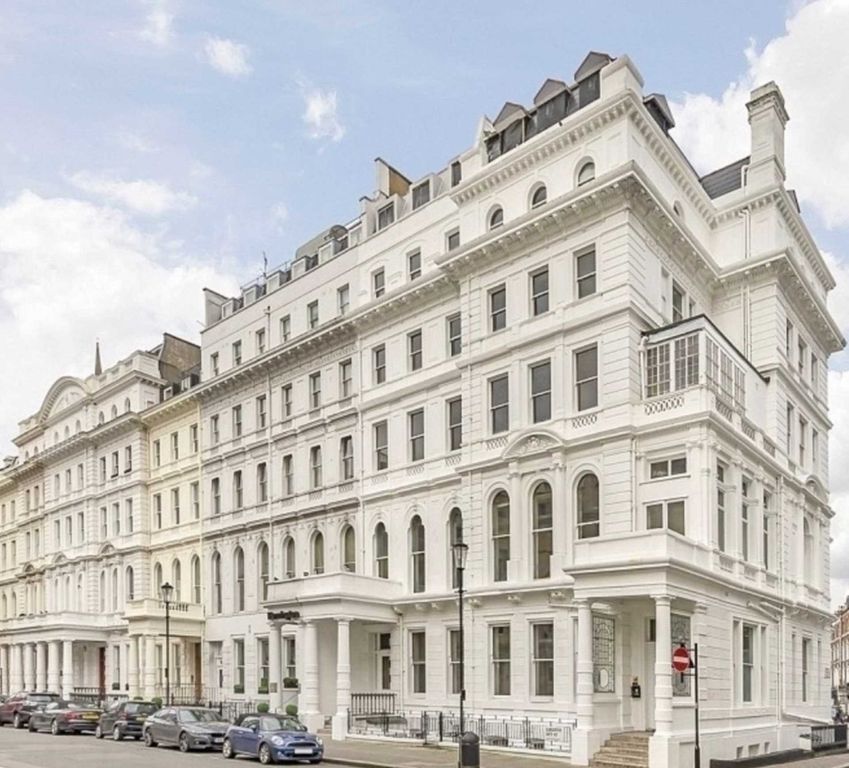 6 bed semi-detached house for saleLancaster Gate, Kensington W2