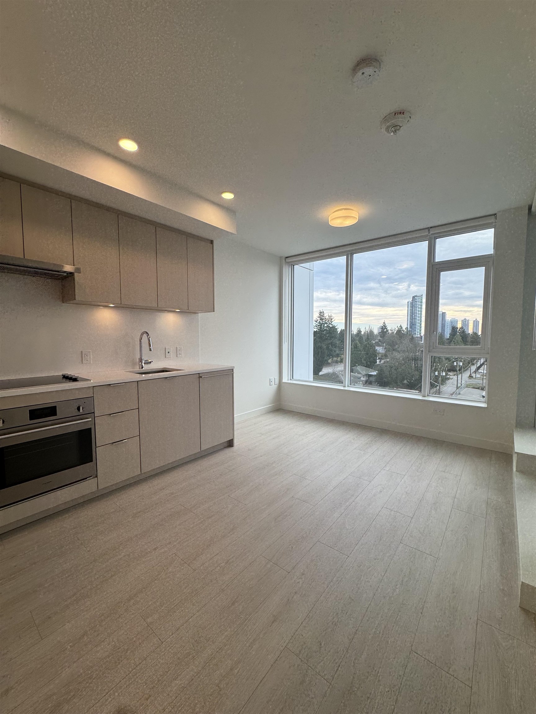 Additional image 6 of 604-13675 107a Avenue, Surrey, BC, V3T 0X2