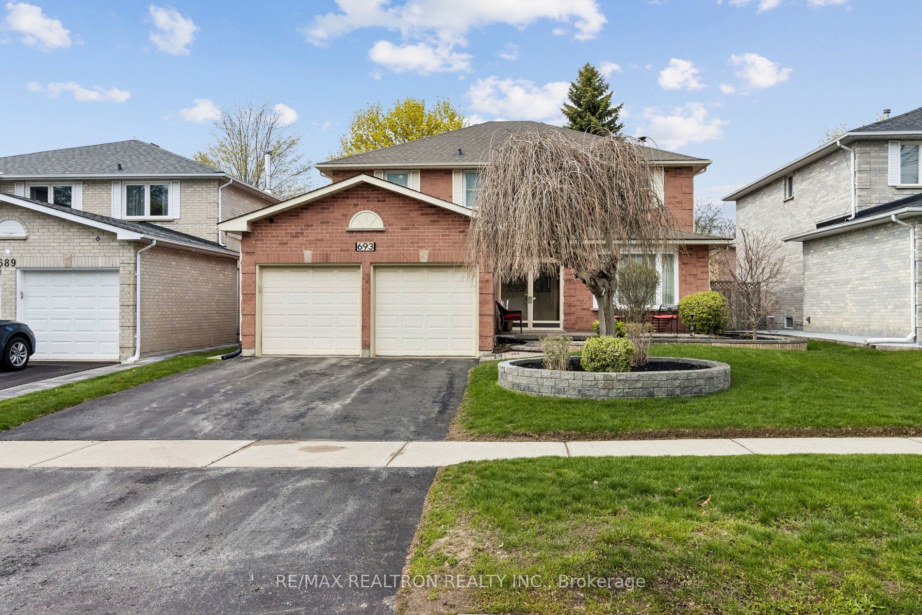 Additional image 2 of 693 Leslie Valley Drive, Newmarket, ON, L3Y 7J6