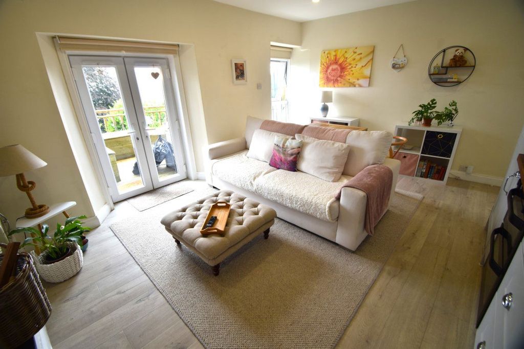 Additional image 2 of 1 bed flat to rentSpringfield Road, Portishead BS20