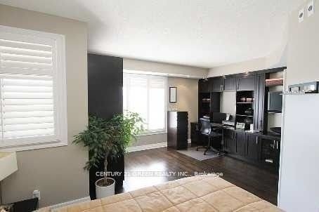 Additional image 5 of 137-28 Stadium Road, Toronto, ON, M5V 3P4