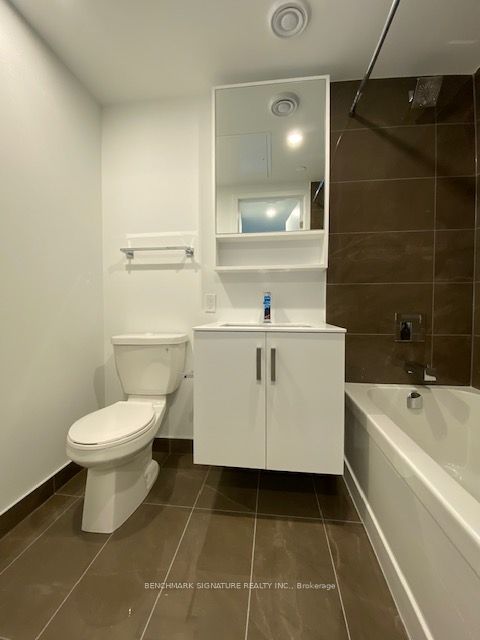 Additional image 5 of 1715-88 Queen Street E, Toronto, ON, M5C 0B6