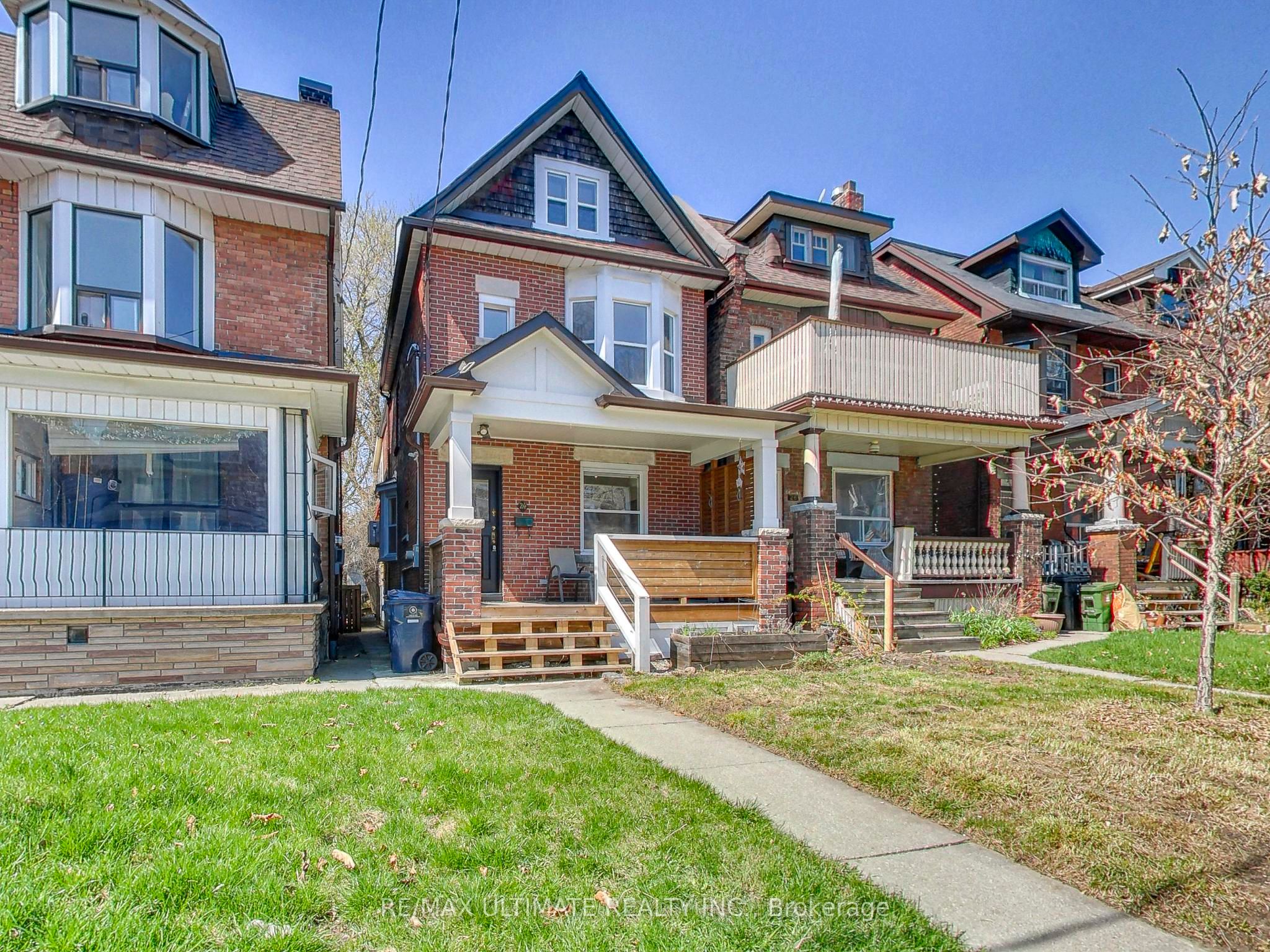 24 Pauline Avenue, Toronto, ON, M6H 3M8