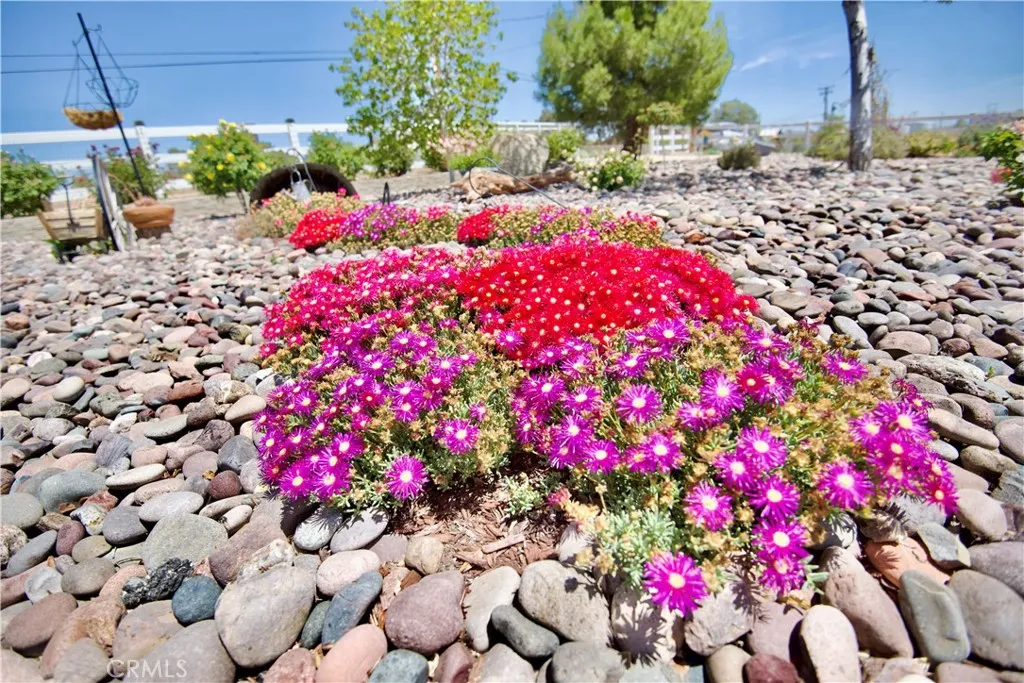 22585 Ocotillo Way, Apple Valley, CA 92308