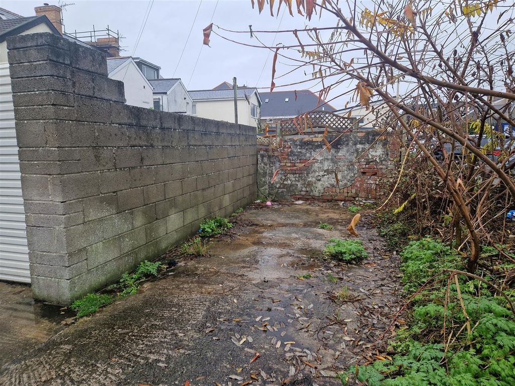 Additional image 10 of 1 bed flat for saleMary Street, Porthcawl CF36