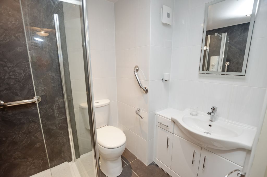 Additional image 7 of 2 bed flat for sale24 Woodside Walk, Hamilton, South Lanarkshire ML3