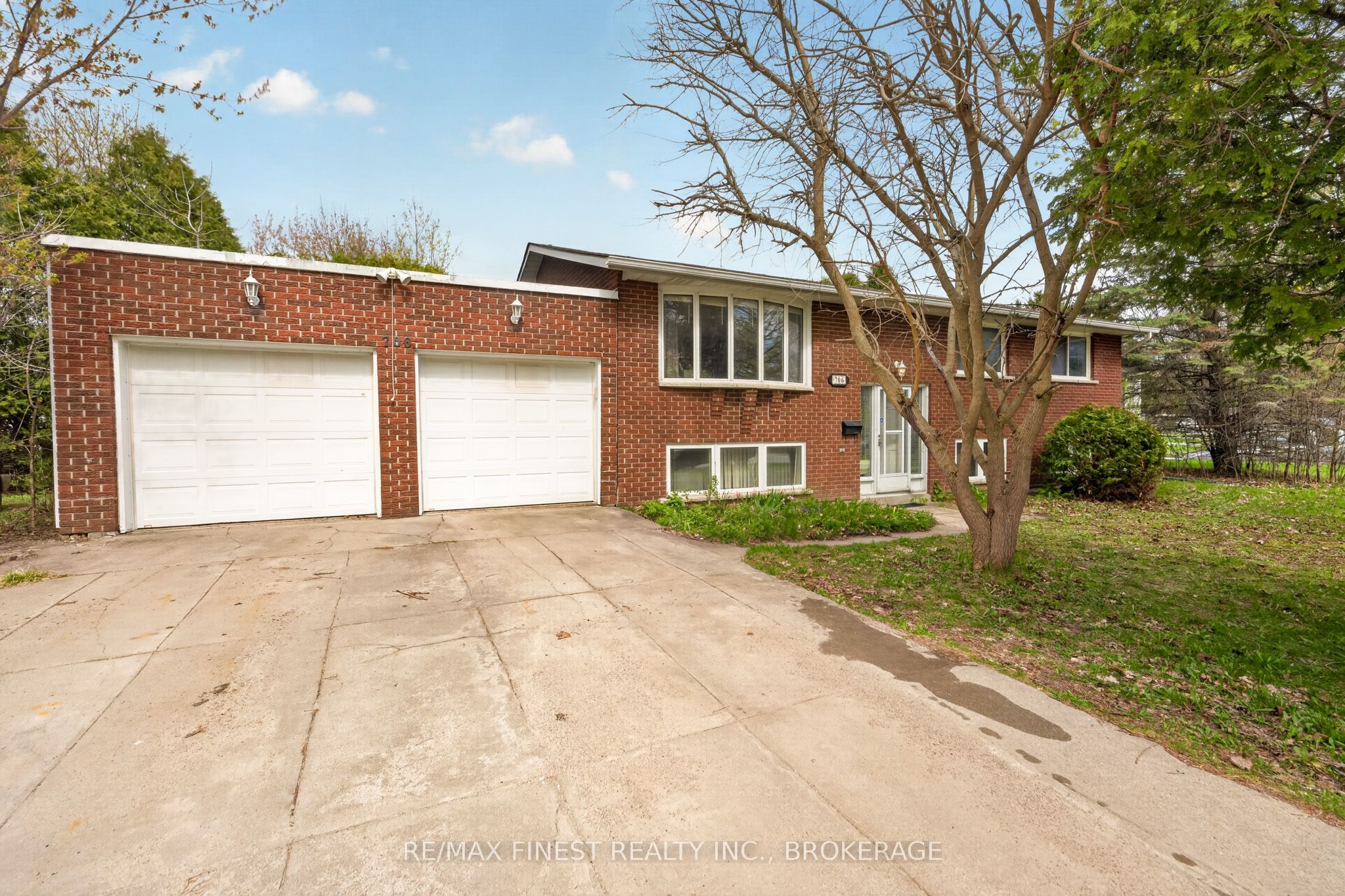 706 High Gate Park Drive, Kingston, ON, K7M 5Z9