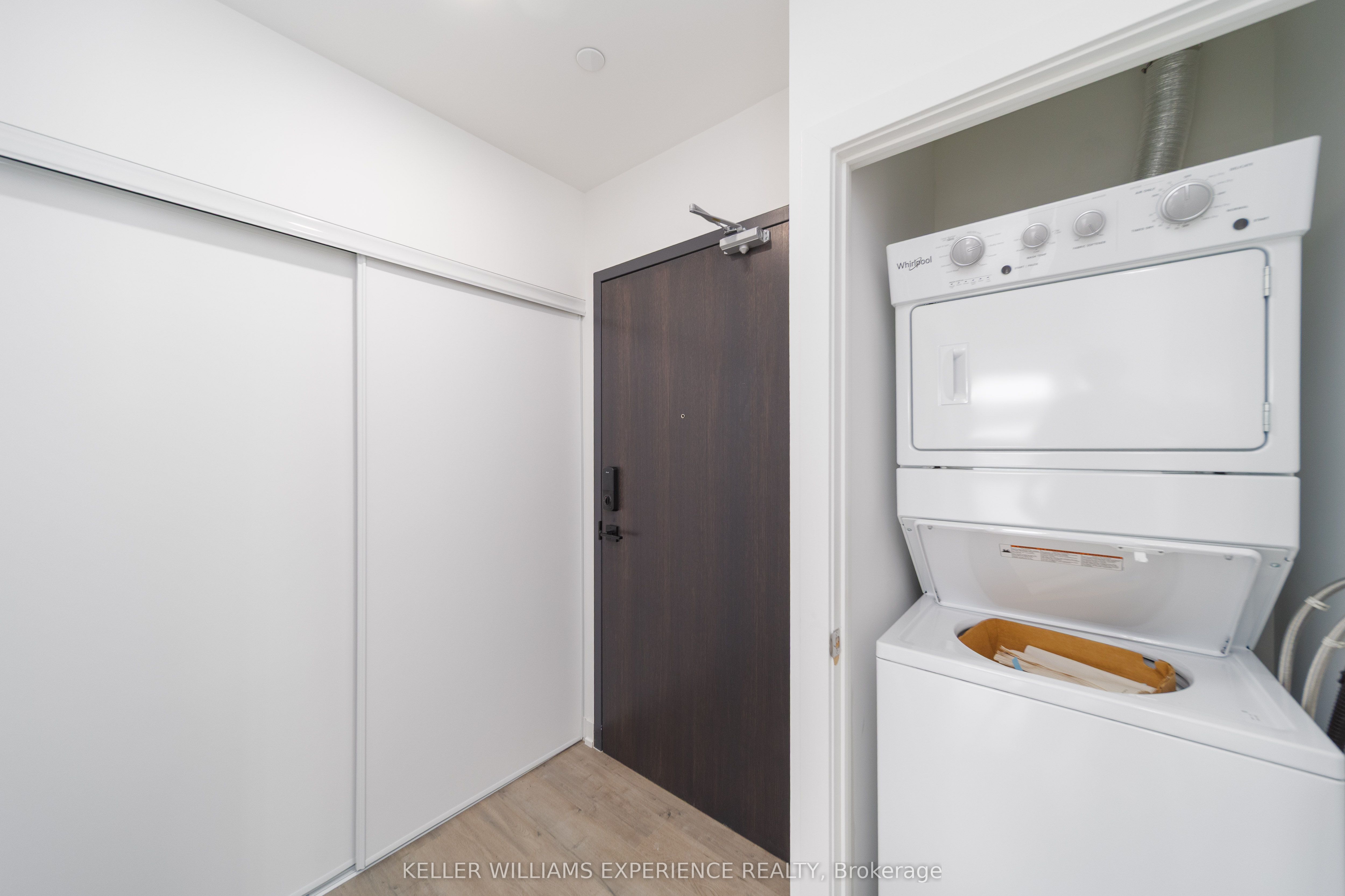 Additional image 3 of 1106-56 Lakeside Terrace, Barrie, ON, L4M 0L4