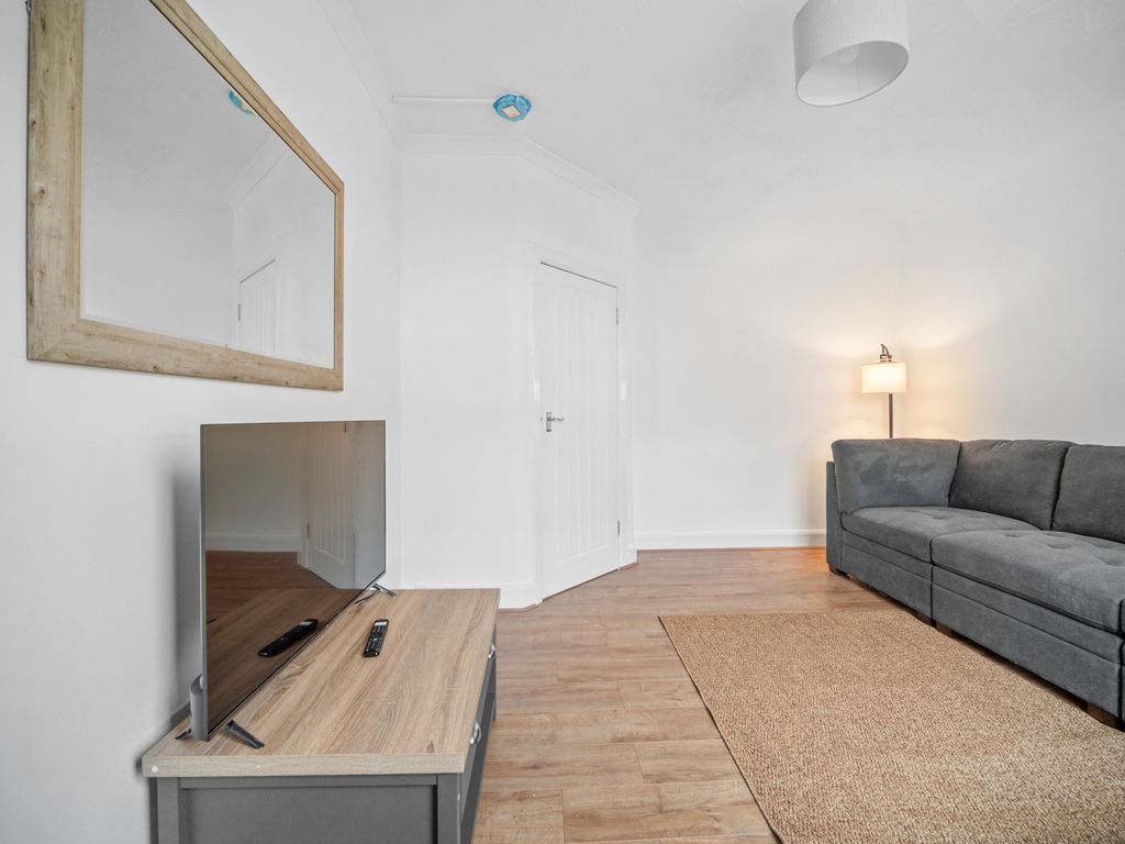 Additional image 4 of 2 bed flat to rentGlebe Road, Whitburn EH47