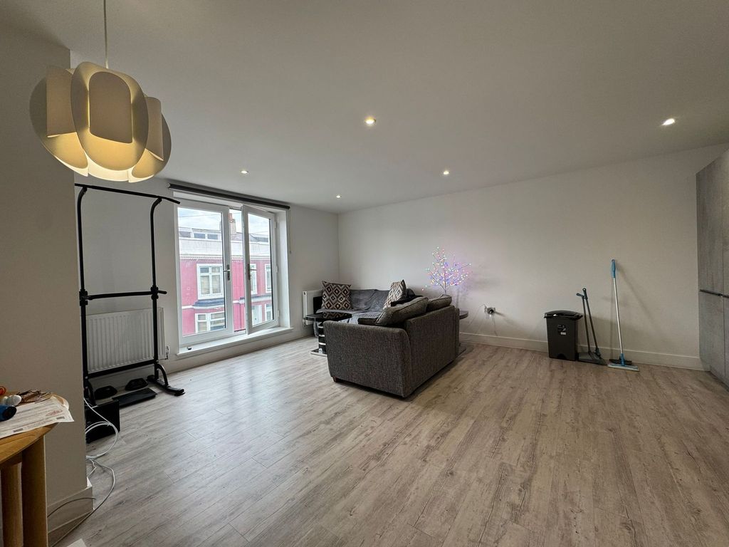Additional image 3 of 2 bed flat to rentGreenbank Terrace, Plymouth PL4