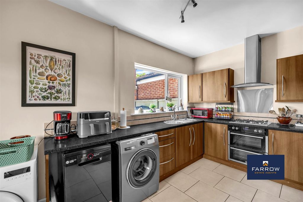 Additional image 7 of 2 bed semi-detached house for saleCemetery Crescent, Laceby, Grimsby DN37