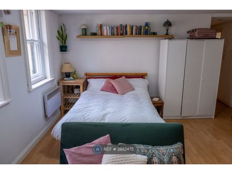 Baldwin Chambers, Bristol BS1, Studio to rent