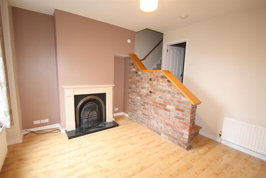 Additional image 2 of 2 bed end terrace house to rentRed Row, Ballynahinch BT24