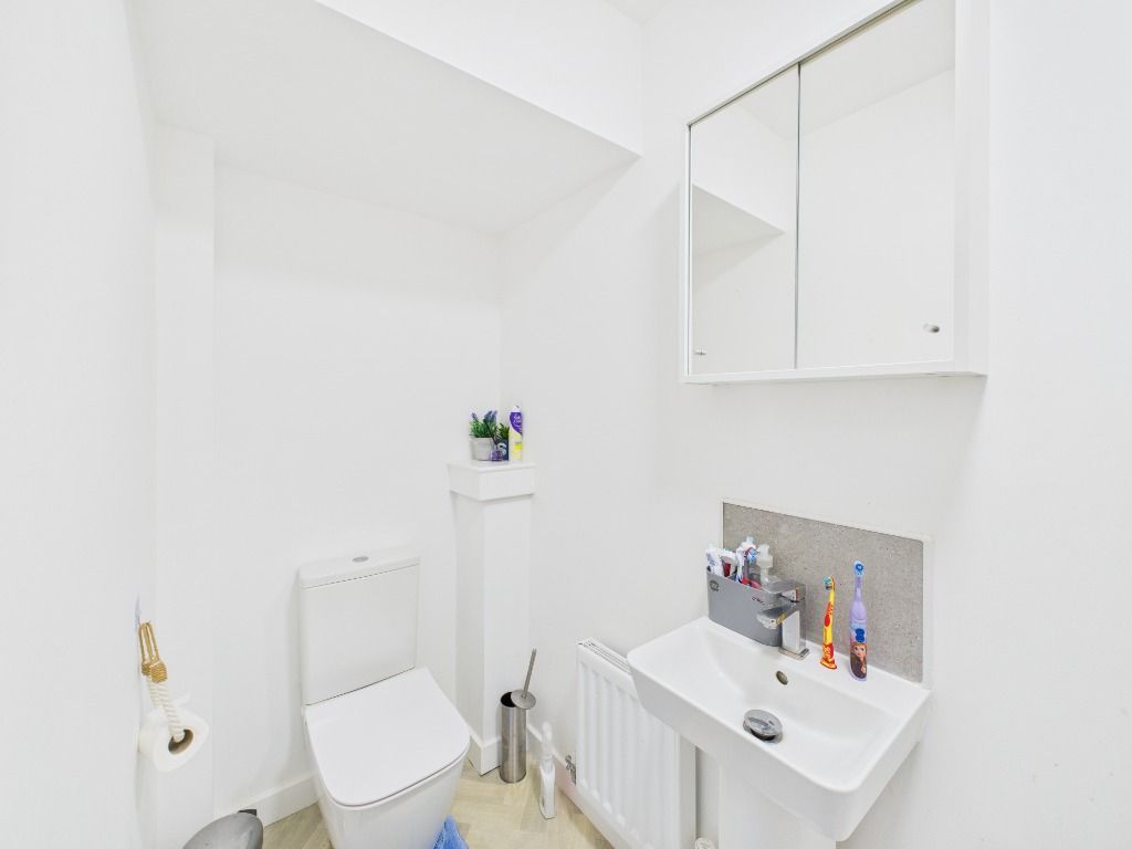 Additional image 8 of 2 bed semi-detached house to rentBradshaw Drive, Cammo, Edinburgh EH12