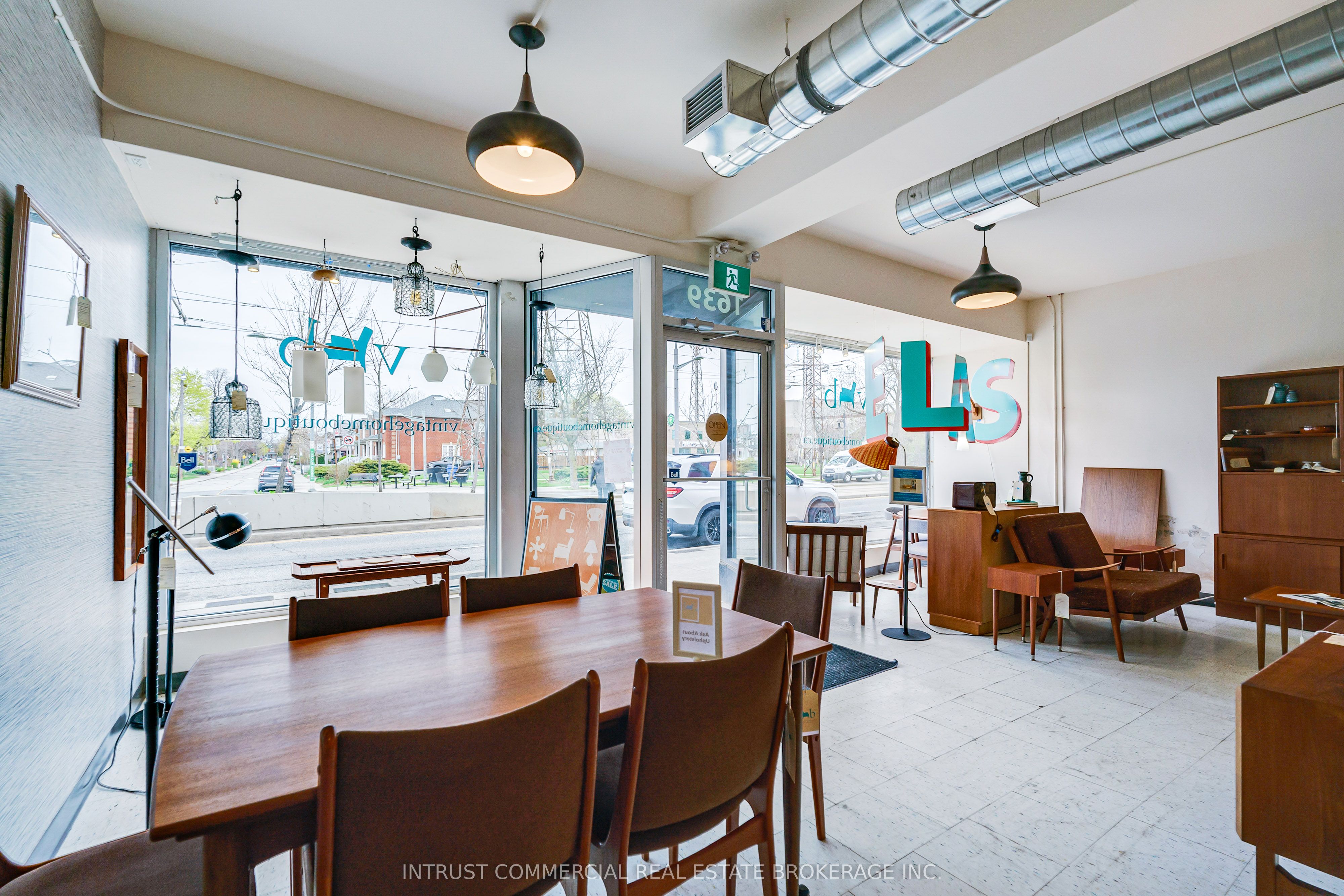 Additional image 3 of 1639 St Clair Avenue W, Toronto, ON, M6N 1H7