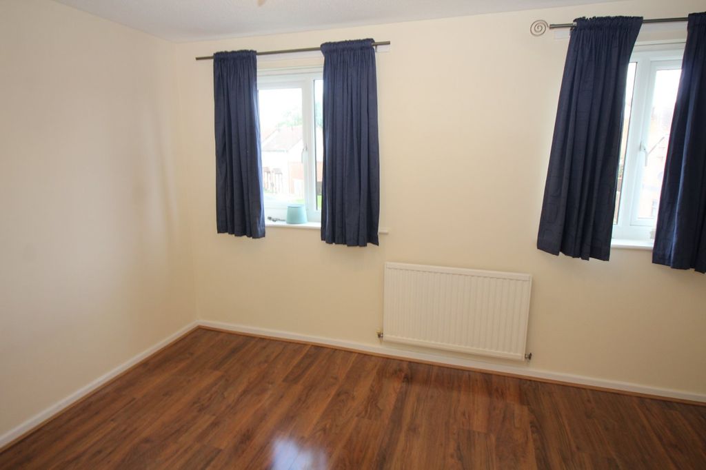 Additional image 10 of Semi-detached house to rentLarkspur Close, Chester, Cheshire West And Ches CH4