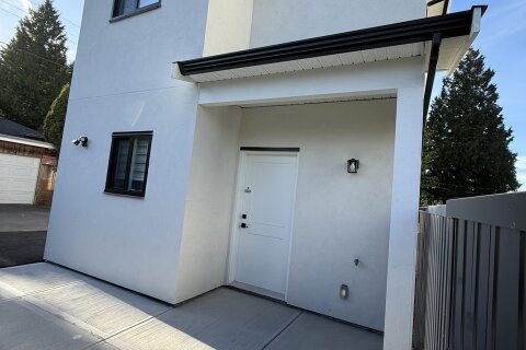 Additional image 8 of 101-9727 129a Stree , Surrey, BC, V3T 3J6