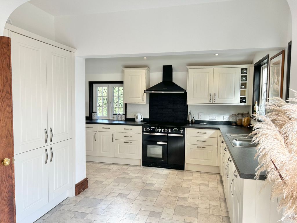 Additional image 11 of 4 bed detached house to rentWoodbury, Exeter, Devon EX5