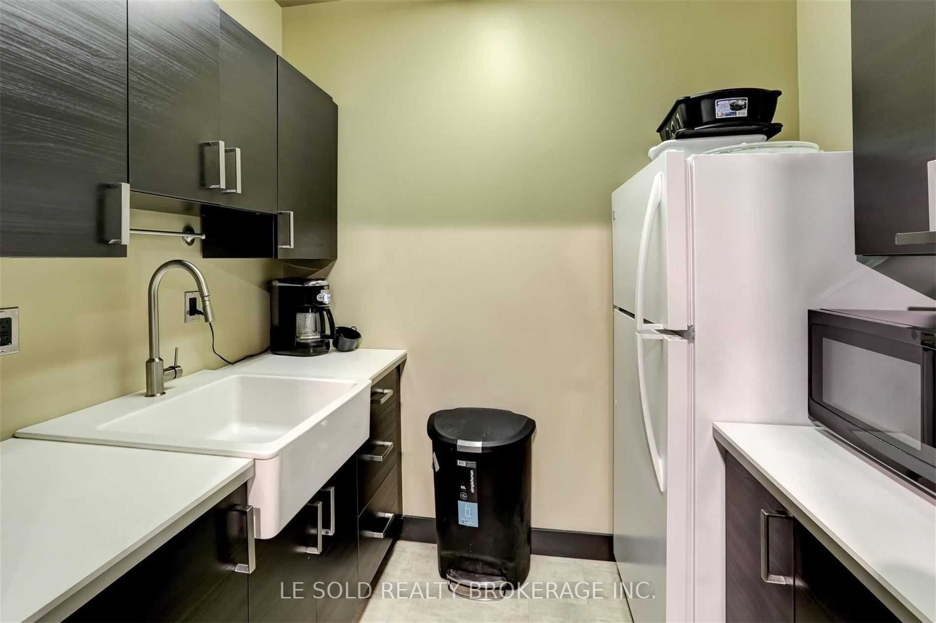 Additional image 6 of Unit 4 - F &-117 Ringwood Drive, Whitchurch-stouffville, ON, L4A 8C1