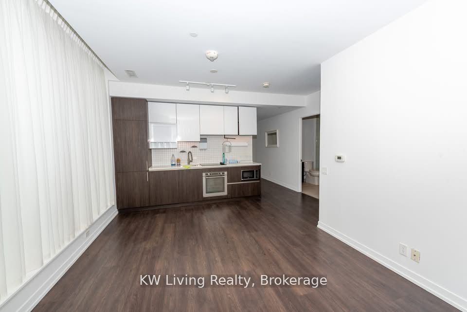3302-898 Portage Parkway, Vaughan, ON, L4K 0J6