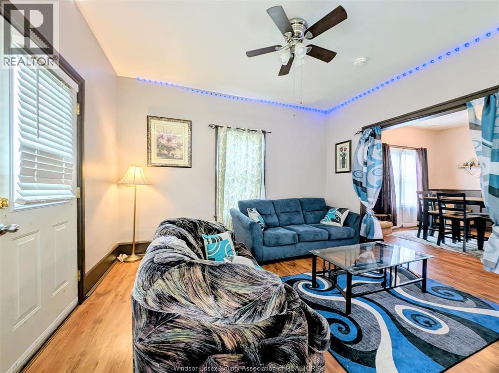 77 Askew , Leamington, ON, N8H1Y1 photo 4