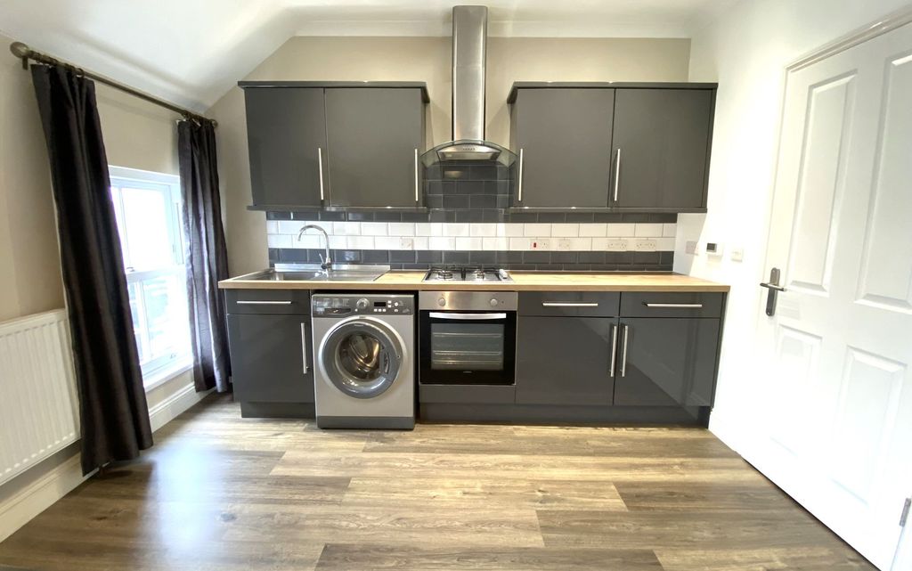 Additional image 2 of 2 bed flat to rentThe Highway, New Inn NP4