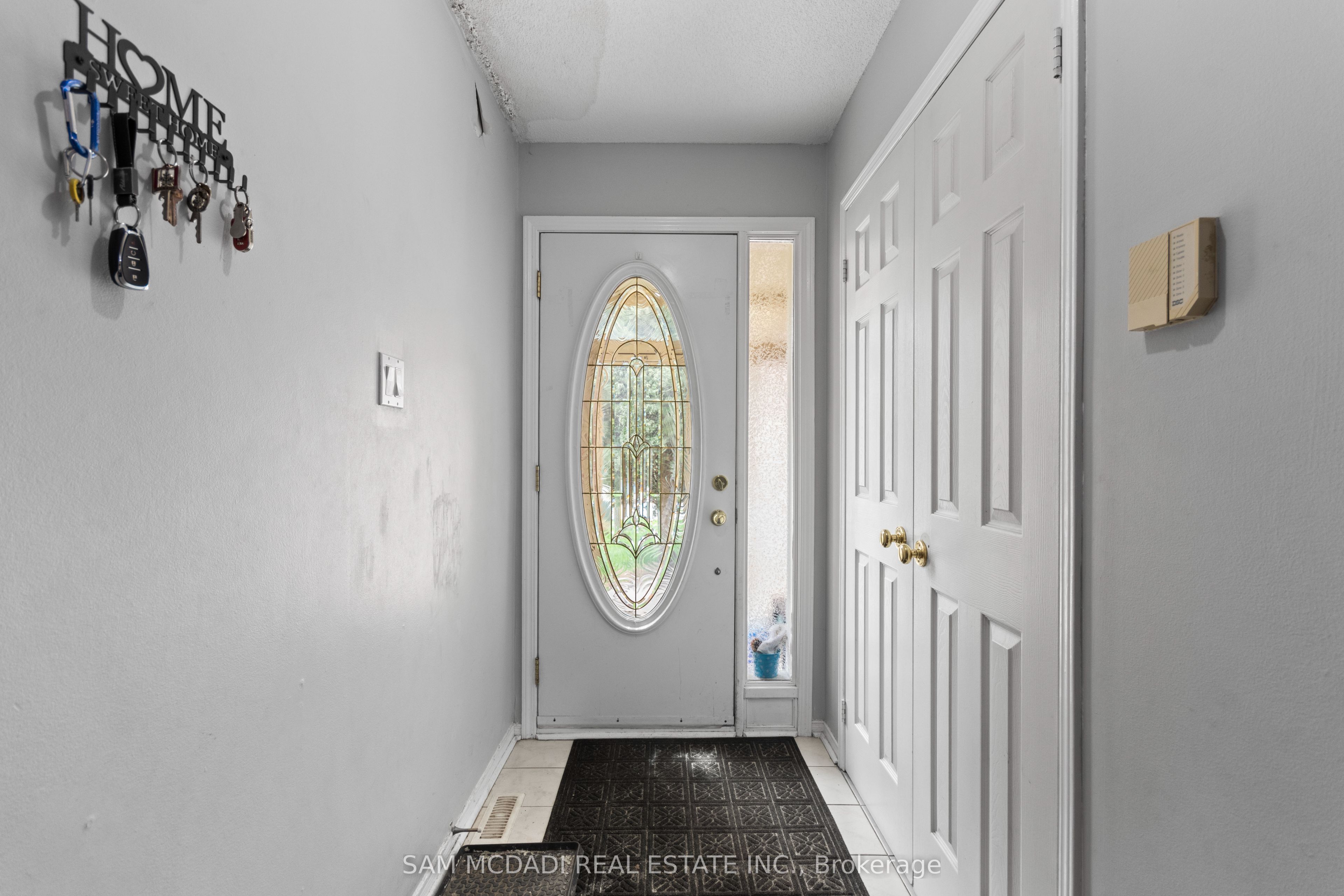 Additional image 2 of 3182 Shadetree Drive, Mississauga, ON, L5N 6P4