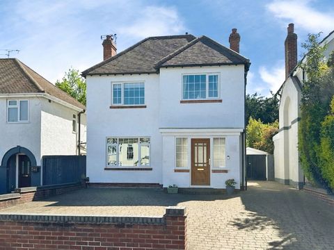 Aldersley Avenue, Claregate, Wolverhampton WV6