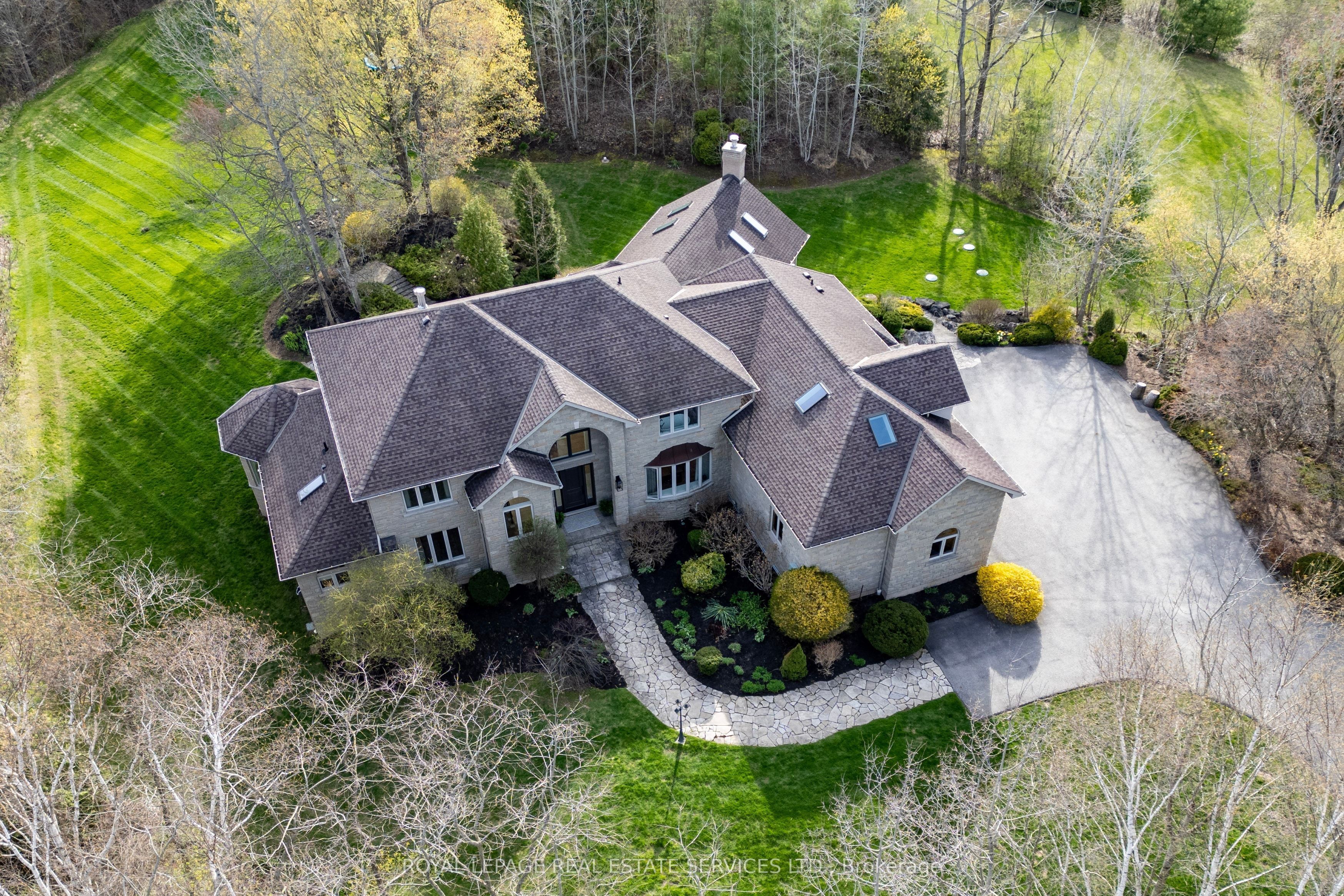 6472 Mcniven Court, Burlington, ON, L7P 0K7