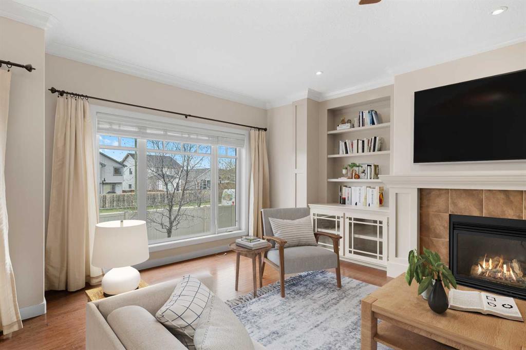 Additional image 6 of 32 Bridle Estates Place SW, Calgary, AB, T2Y 0E9