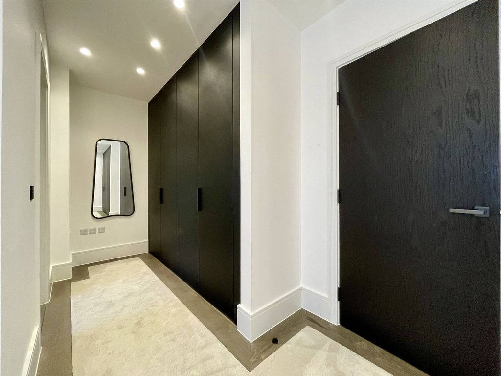 Additional image 12 of 2 bed flat to rentBeech Hill, Barnet EN4